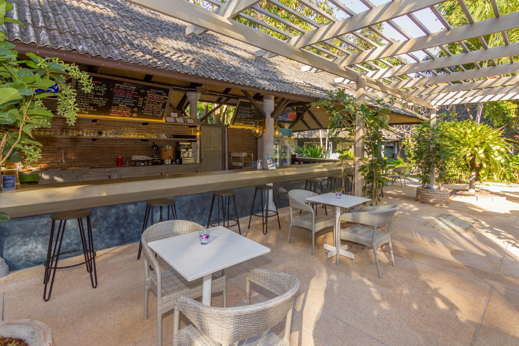 Let'S Hyde Pattaya Resort & Villas - Pool Cabanas Exterior foto