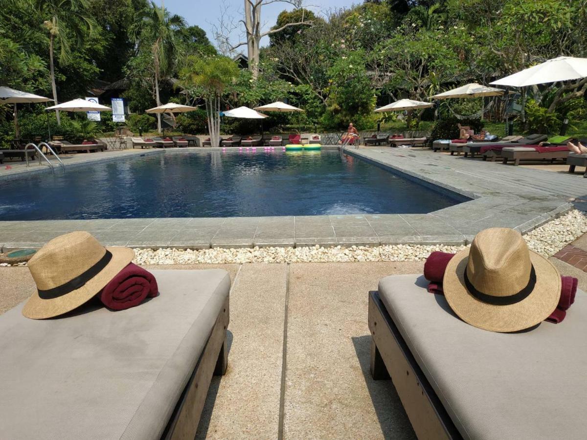 Let'S Hyde Pattaya Resort & Villas - Pool Cabanas Exterior foto